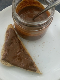 Una foto de Nutella casera thermomix
