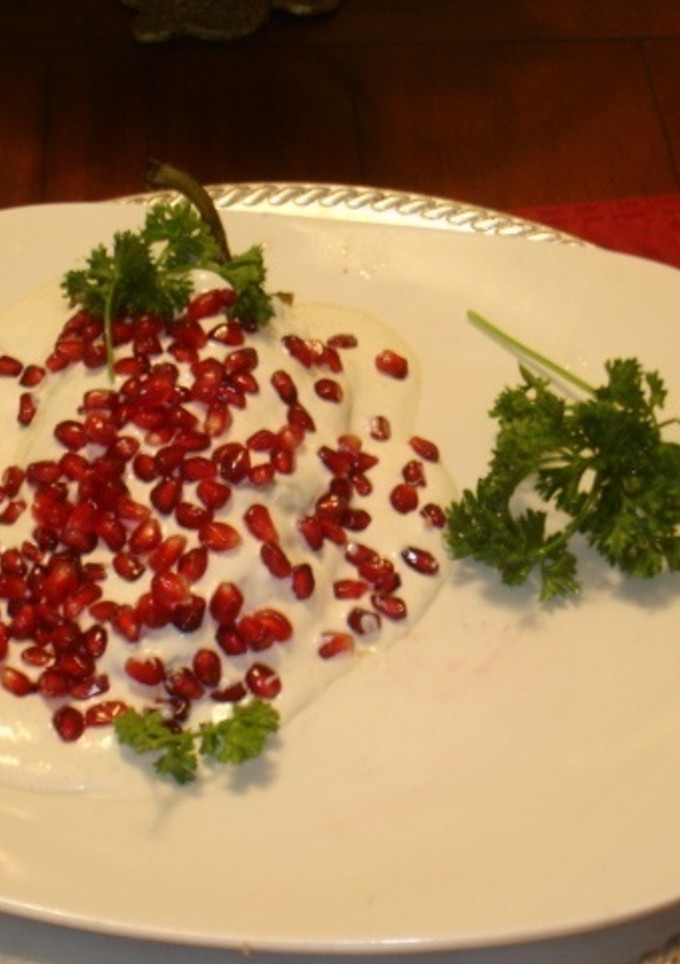 Una foto de Chiles en Nogada para 1 Persona