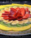 Tarta de hojaldre con crema pastelera y frutas