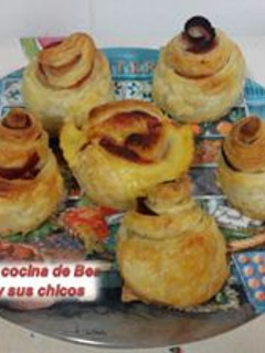 Una foto de Rosas saladas de hojaldre