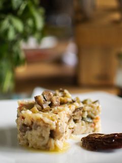 Una foto de Risotto de berenjena y tomate seco