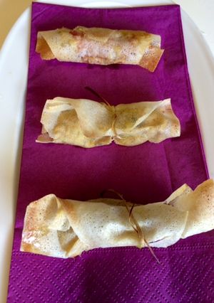 Una foto de Rollitos de crema de puerros y champiñones con jamón plancha