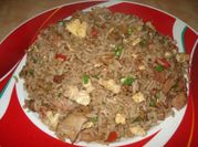 Una foto de arroz con cebollin