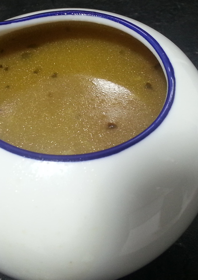 Una foto de Gravy para pollo