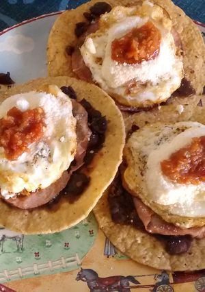 Una foto de Huevos rancheros tradicionales