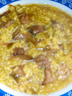 Una foto de Arroz con higaditos