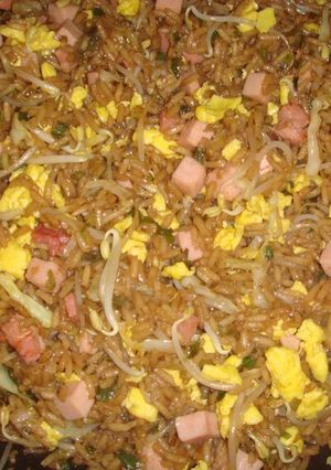 Una foto de Arroz frito a la cubana