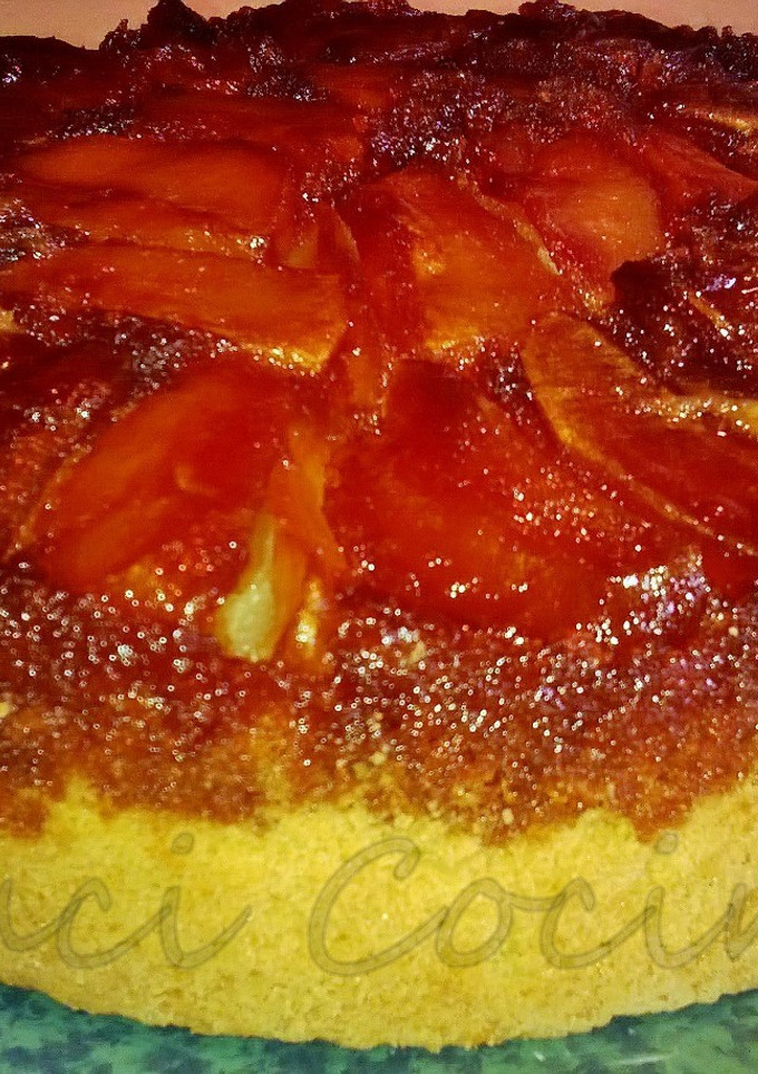 Una foto de Torta invertida de manzanas fácil