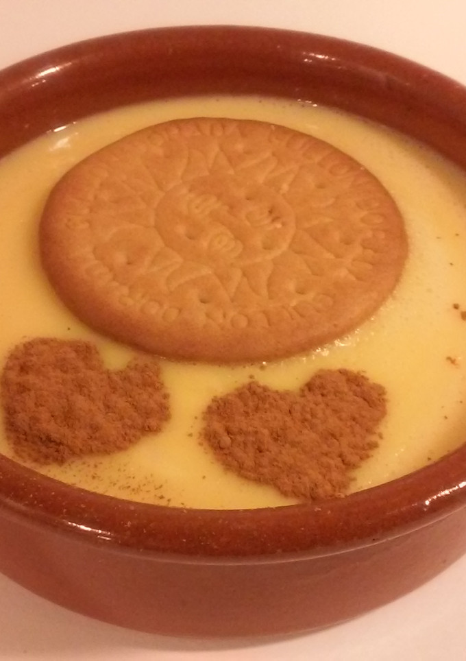 Una foto de Natillas con huevo y aroma a limón