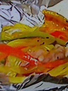 Una foto de Pechugas de pollo en papillote