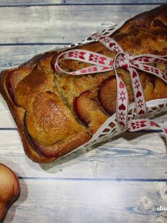 Una foto de Plum Cake de ciruelas y naranja 