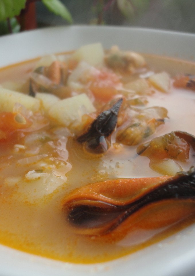 Una foto de Sopa griega de mejillones