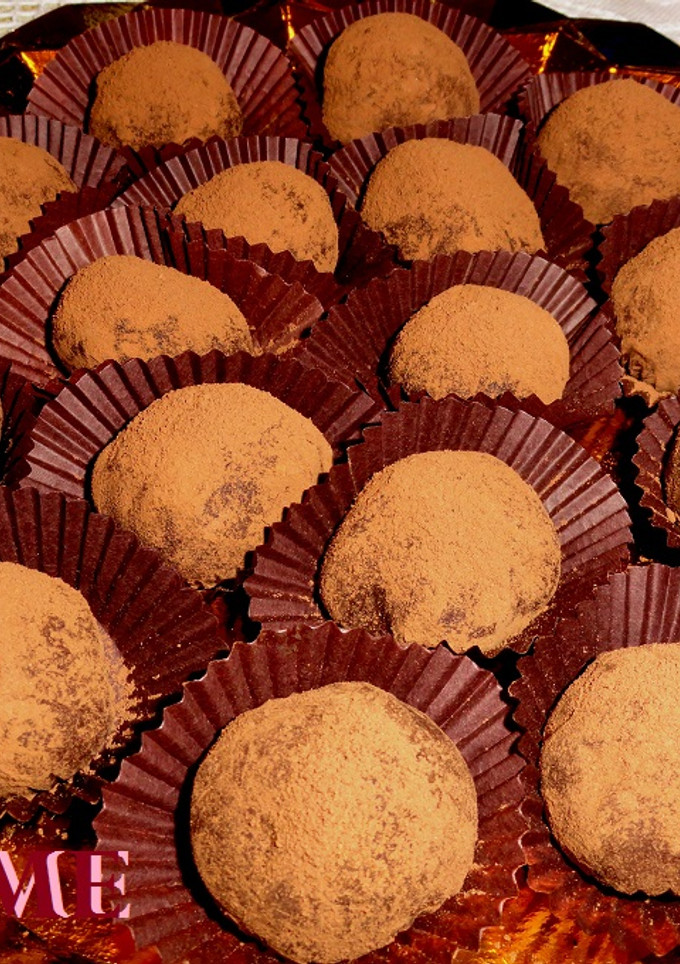 Una foto de Trufas de chocolate con nueces