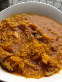Una foto de Arroz meloso de galeras y pulpo
