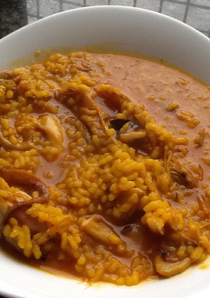 Una foto de Arroz meloso de galeras y pulpo