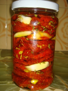 Una foto de Tomates deshidratados en aceite de oliva