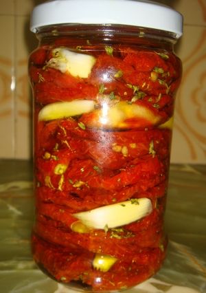 Una foto de Tomates deshidratados en aceite de oliva