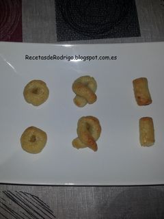 Una foto de Mazapán (figuritas Navidad)(Panellets)