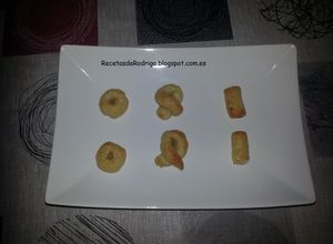 Una foto de Mazapán (figuritas Navidad)(Panellets)