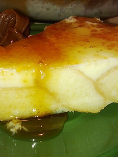 Una foto de Postre de leche condensada y vainillas