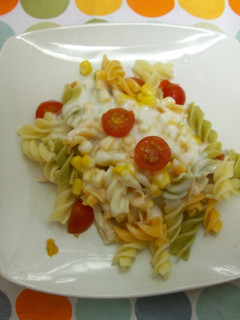 Una foto de Ensalada tricolor de pasta