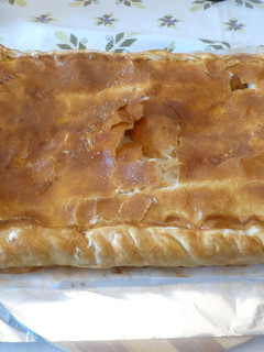 Una foto de Empanada de atún en aceite