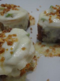 Una foto de Tostas de tomate y mozzarella fresca