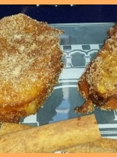 Una foto de Tostadas al vino y canela
