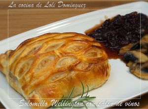 Una foto de Solomillo Wellington con salsa de vinos