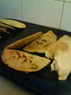 Una foto de Quesadillas de flor de calabaza mexicanas