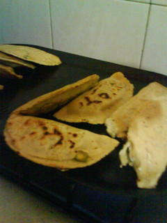 Una foto de Quesadillas de flor de calabaza mexicanas