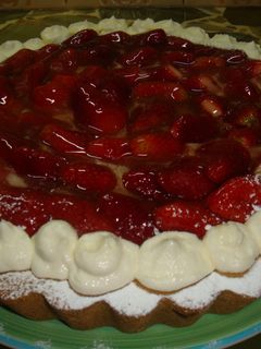 Una foto de Tarta de frutillas cremosa