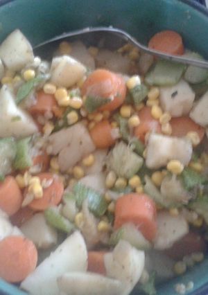 Una foto de Ensalada de verduras para acompañamiento