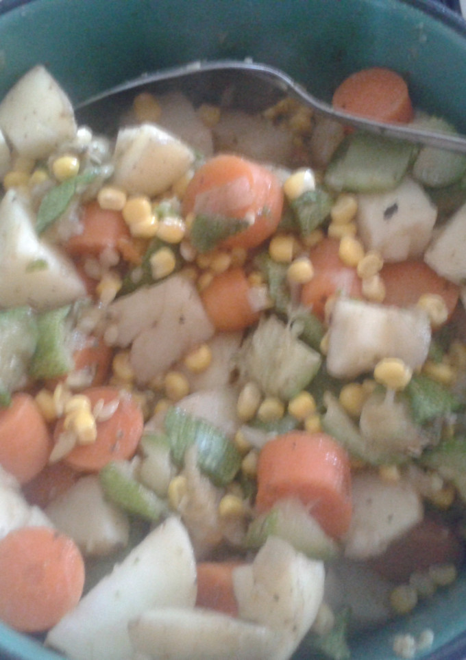 Una foto de Ensalada de verduras para acompañamiento