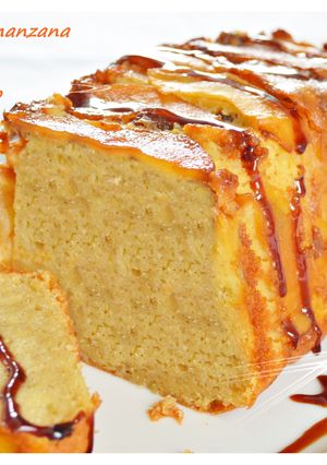 Una foto de Plum-cake de manzana y caramelo