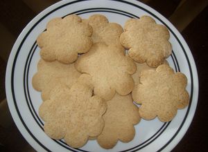 Una foto de Polvorones de naranja