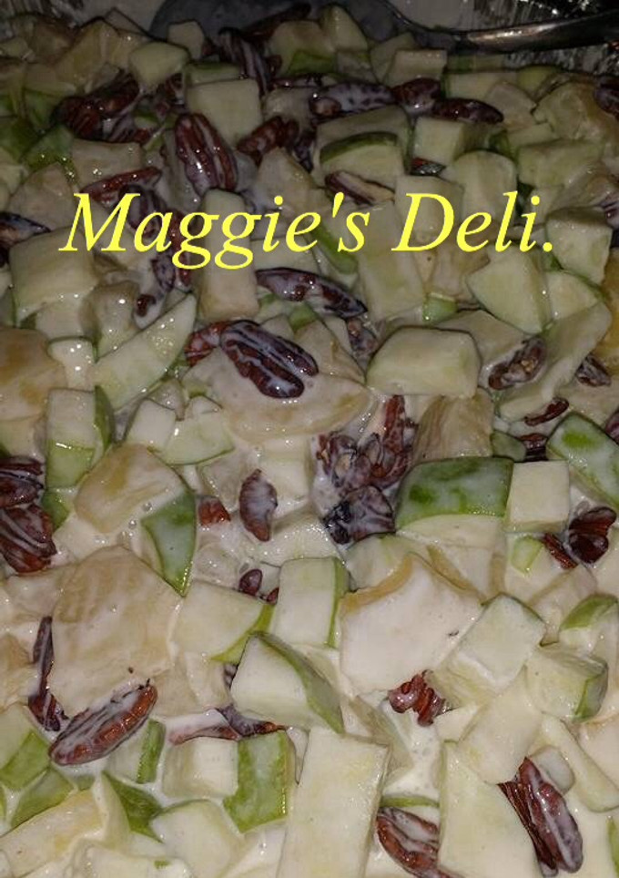 Una foto de Ensalada de manzana verde y nuez