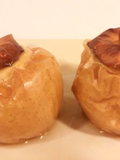 Una foto de Manzanas al horno con canela y azúcar moreno