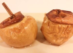 Foto principal de Manzanas al horno con canela y azúcar moreno