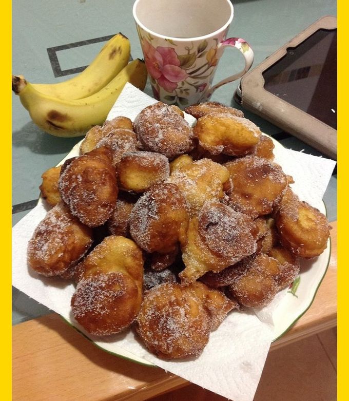 Una foto de Buñuelos de plátano caseros