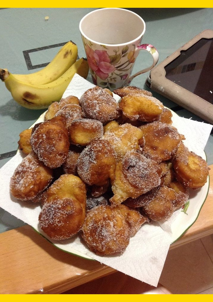 Una foto de Buñuelos de plátano caseros