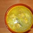 Sopa de bolas de carne picada