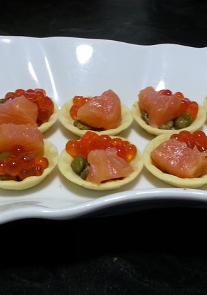 Una foto de Canapés navideños fríos y fáciles