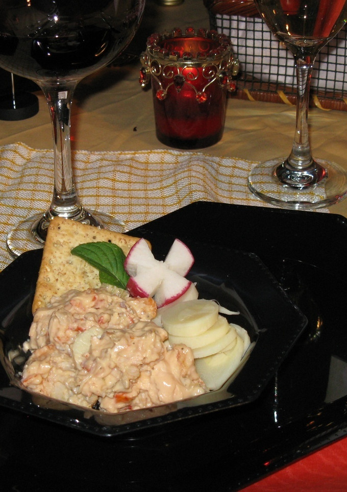 Una foto de Ensalada navideña de centolla y palmitos