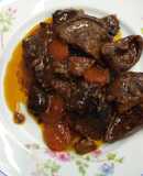 Carne estofada con setas