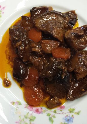 Una foto de Carne estofada con setas