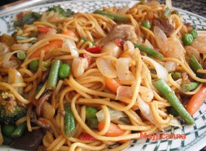 Una foto de Lo Mein de gambas