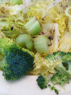 Una foto de Ensalada de brócoli y apio