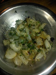Una foto de Ensalada de cebollas asadas a la provenzal