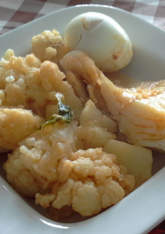 Una foto de Bacalao con coliflor